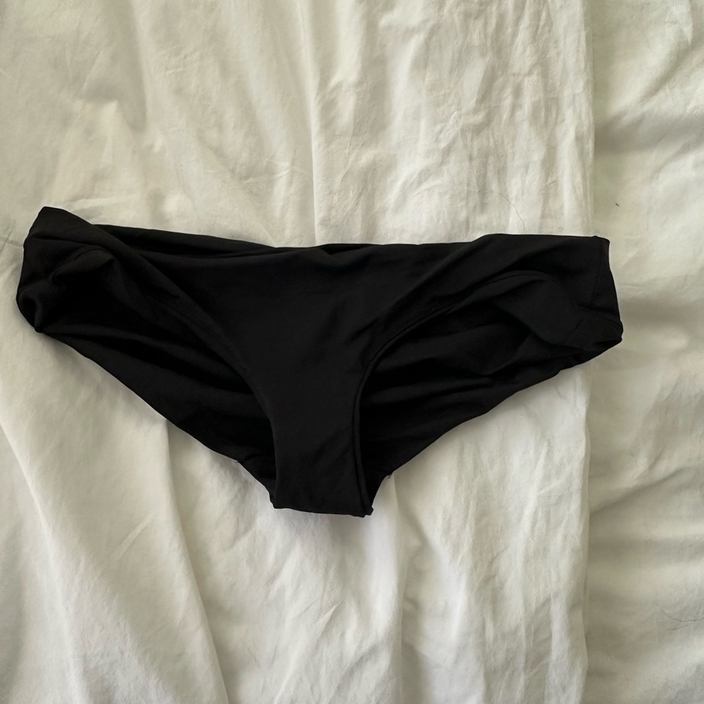 💥 (10 for $10) H&M Black Bikini Bottom